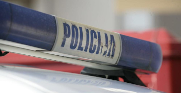 Продавачица нашла бомбу испред маркета