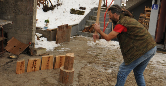 Višegrad: Čudan natpis na bukovom drvetu