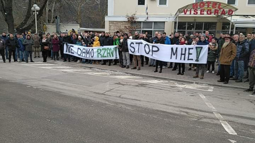 Протест због изградње мале ХЕ у Вишеграду