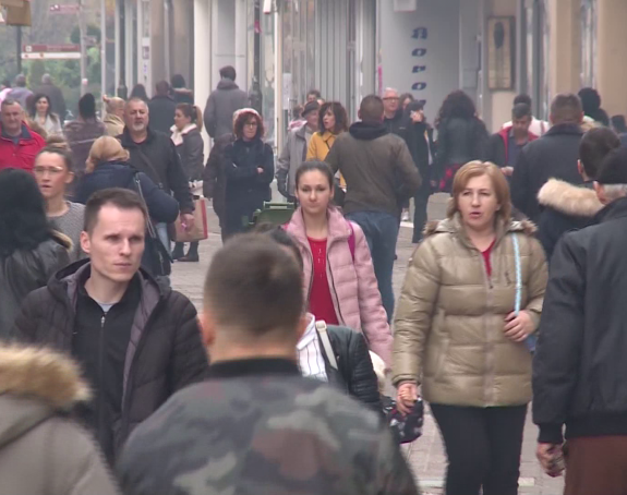 Problemi se gomilaju, vlast bez rješenja