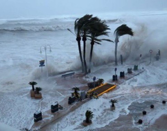 Снажно невријеме већ трећи дан хара Шпанијом