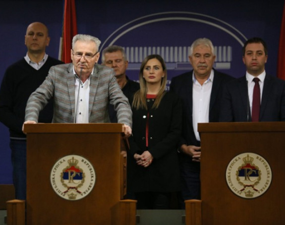 Viškoviću ponovo poziv da smijeni Petra Đokića