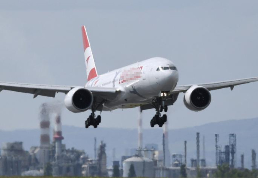 Iranski putnički avion prinudno sletio zbog kvara