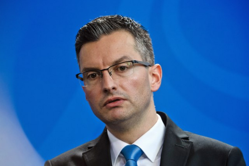 Премијер Словеније поднио оставку