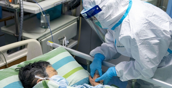 Koronavirus nezaustavljiv: Prenosi se lakše nego se mislilo