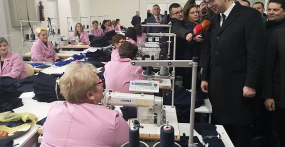 Vučić: Otvorili smo malu fabriku, Srbija će i dalje pomagati
