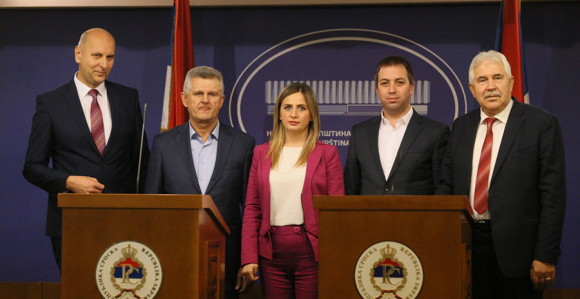 Само што су се разишли траже свој дио плијена