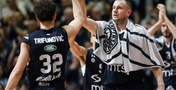 Partizan porazio Darušafaku