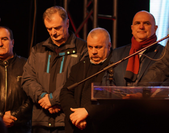 "Srpska čast" i "Panteri" stoje iza kontraprotesta