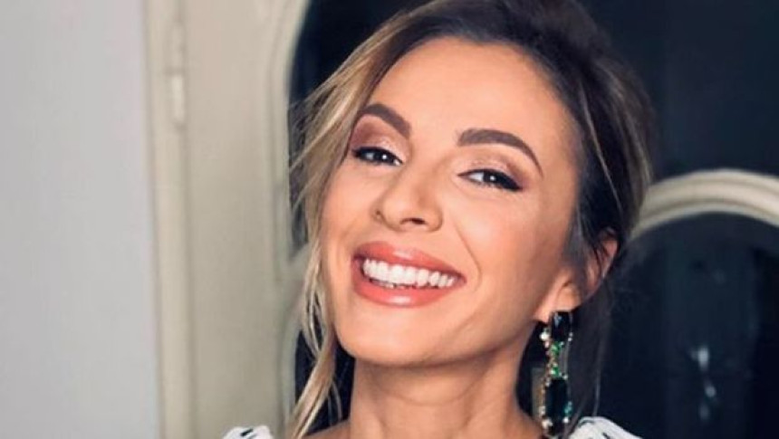 Porodila se Marina Tadić- stigla Vera!