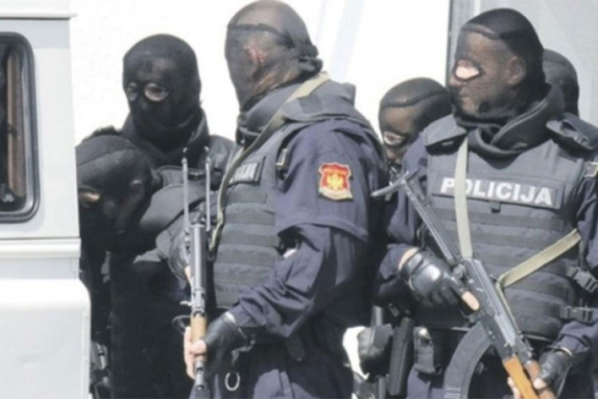 U Crnoj Gori 16 osoba uhapšeno, oduzeto oružje