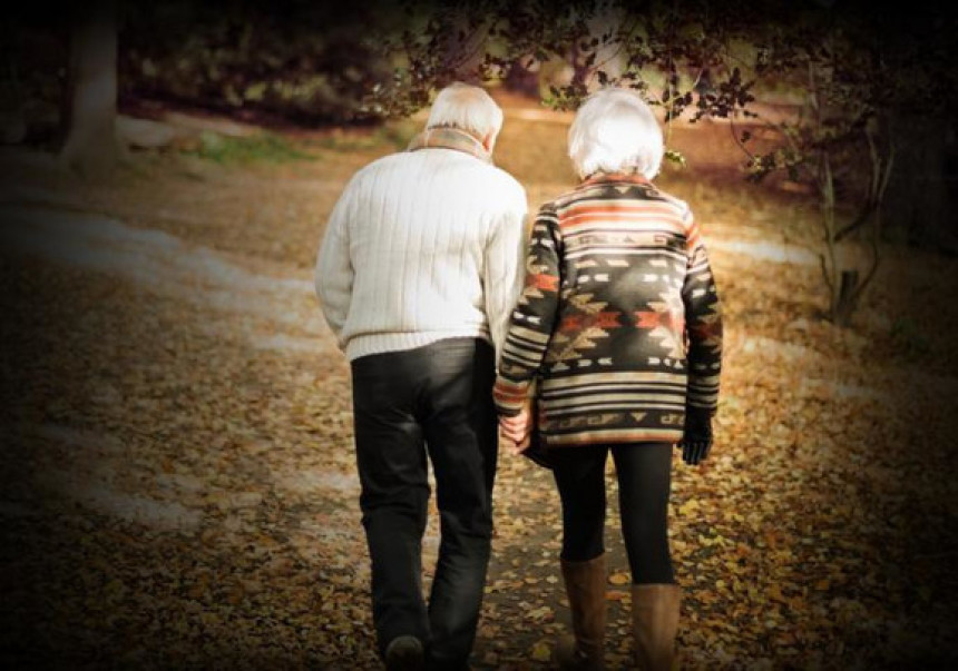 72 godine u braku a vole se kao prvog dana! (VIDEO)