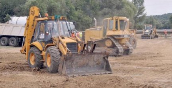 Građani blokirali izgradnju kanala na granici sa Srbijom