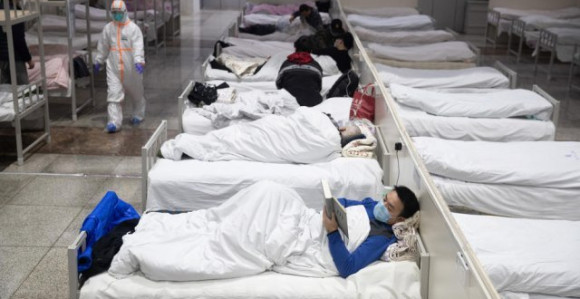 Prvi Amerikanac i Japanac preminuli od virusa korona