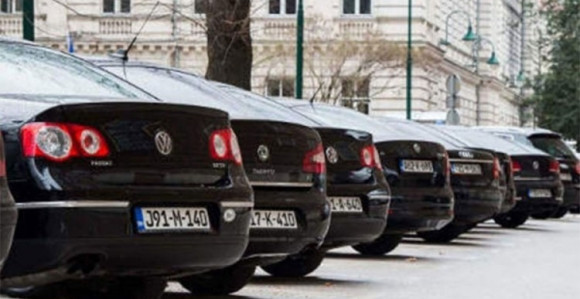 Da li se krije broj službenih vozila u BiH?
