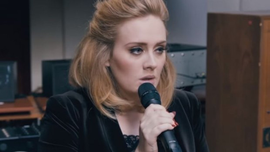 Adel smršala 45 kilograma nećete je prepoznati! (FOTO)