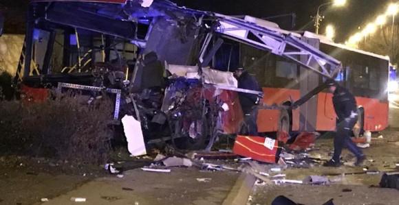 Poginuo vozač autobusa, više osoba povrijeđeneo