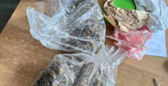 Majka i sin u "audiju" sakrili kilogram marihuane
