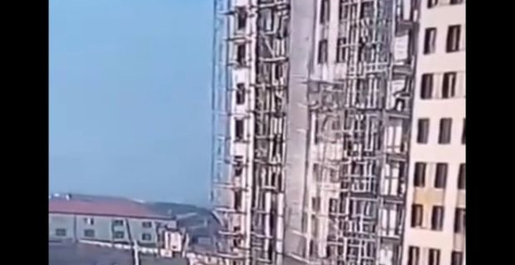 Radnici preživeli pad sa 9. sprata, prošli samo sa lakšim povredama! (VIDEO)