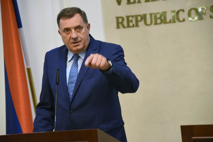 Dodik: Republika Srpska je na putu izlaska iz BiH