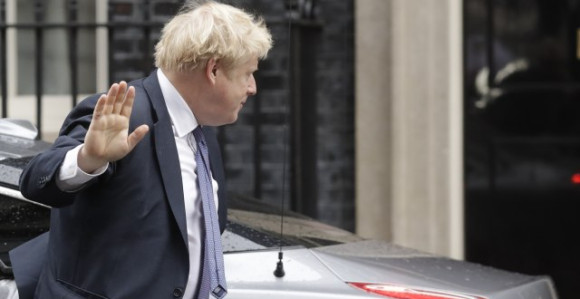 Šta se dešava u kabinetu Borisa Džonsona?