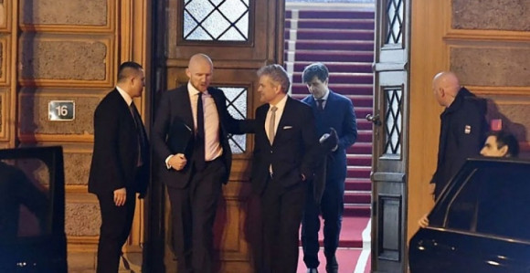 Vanredni sastanak: Ambasadori Kvinte bili na sastanku kod Dodika