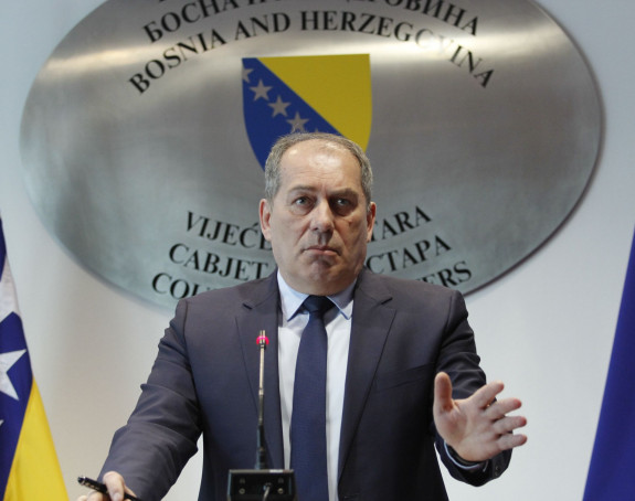 "Neću poštovati odluku o kojoj govori Milorad Dodik"