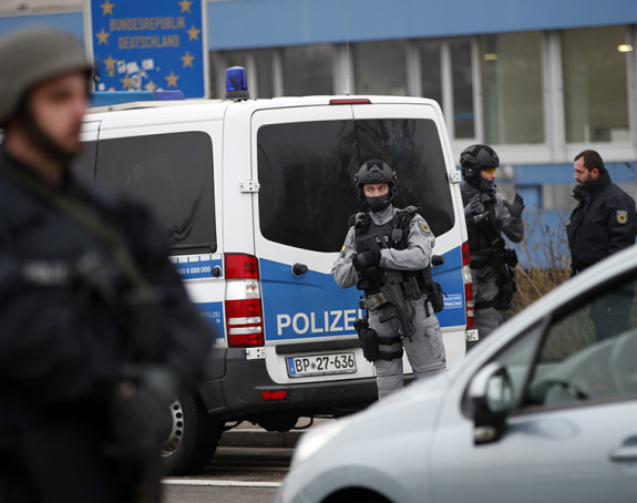 U pucnjavi ranjeno petoro ljudi