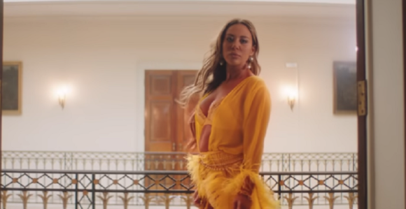 Prva pesma Ane Nikolić nakon pauze od skoro četiri godine (VIDEO)