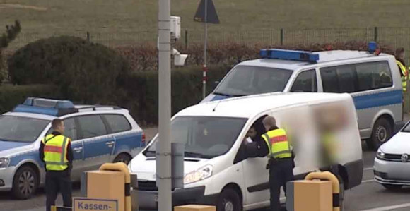 Њемачка: Болница под полицијском опсадом