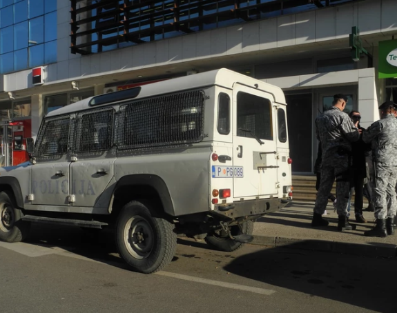 Cetinje: Zaplijenjen ručni raketni bacač i automatska puška
