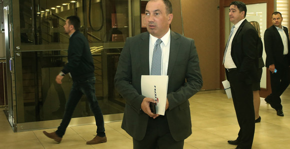 Crnadak Dodiku: Može li bez mobilizacije?!