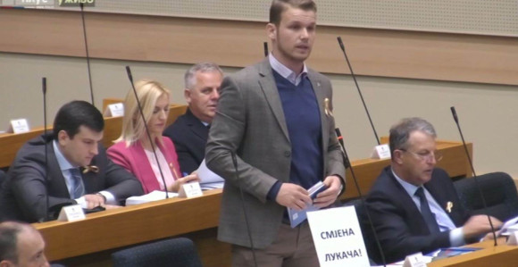 Skandalozno: Po zapisniku Lukač nije udario Stanivukovića u NSRS?