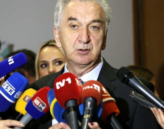 Прича о референдуму траје до избора и губи се након тога