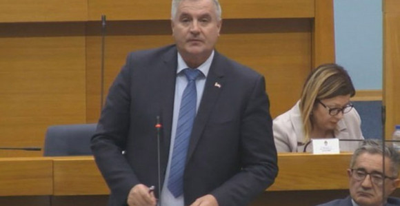 Trebinjac dobio prijavu zbog slanja poruke Viškoviću