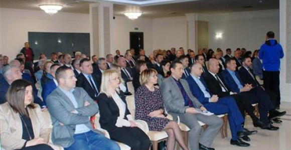 Dodik izdao naredbe: Dolaziti na posao, nema glasanja i odlučivanja na nivou BiH