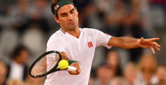 Rodžer Federer izenada operisao desno koljeno