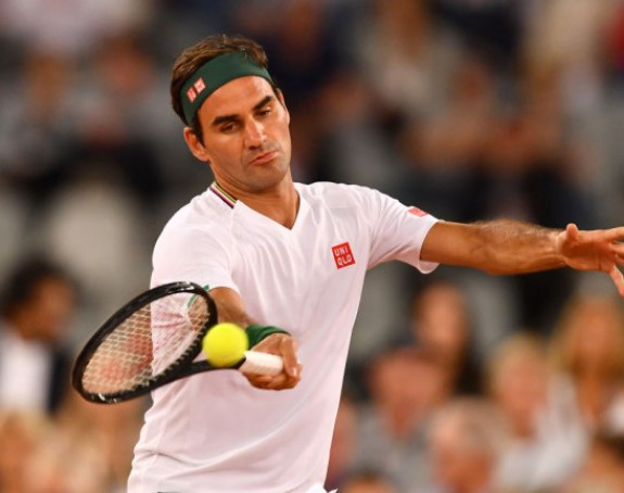 Rodžer Federer izenada operisao desno koljeno