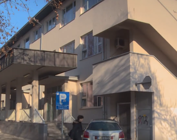 Орална хирургија у Приједору пред гашењем?