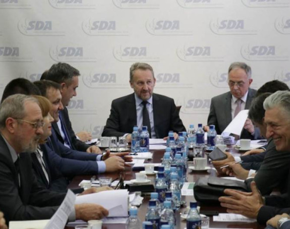 Krivične prijave protiv Dodika i Cvijanovićeve