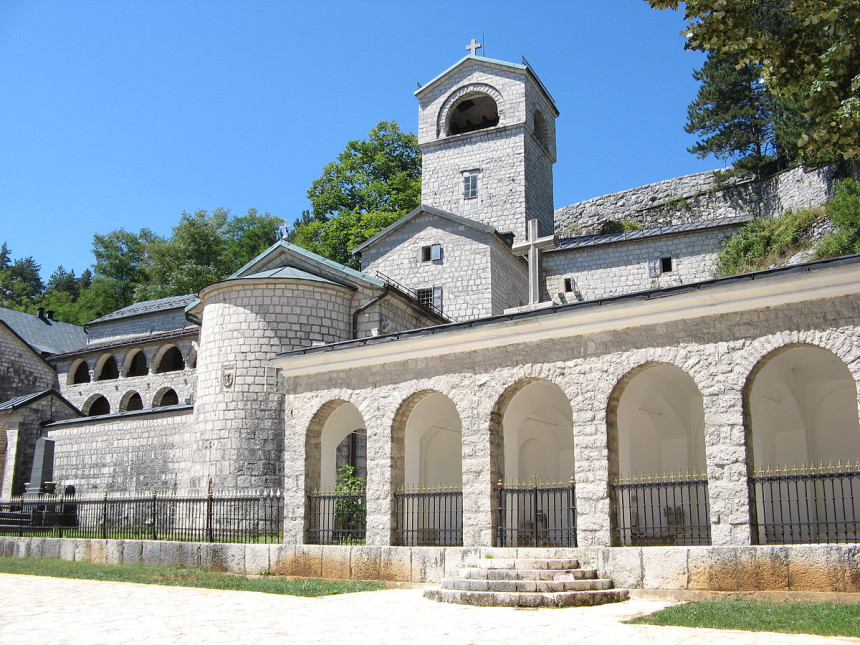 Poreska uprava Crne Gore naplaćuje dug SPC