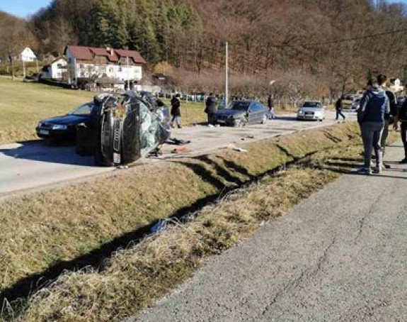 Udes u Tesliću: Saobraćaj potpuno obustavljen