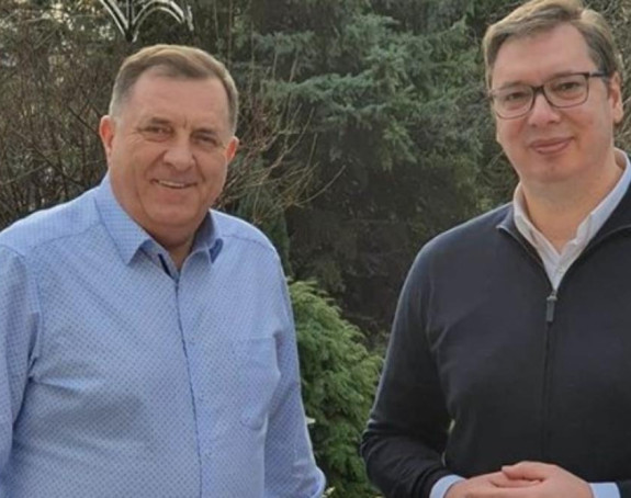 Neformalni susret Vučića i Dodika u Beogradu