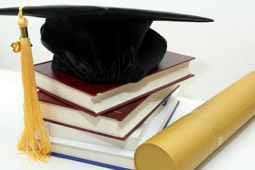 Na udaru diplome gradskih službenika