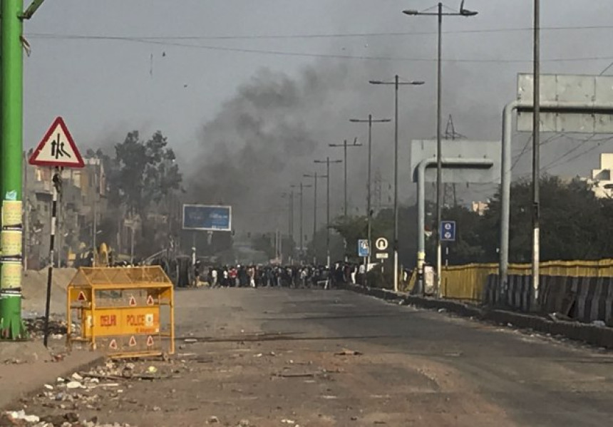 Crni dim nad Nju Delhijem tokom posjete Trampa