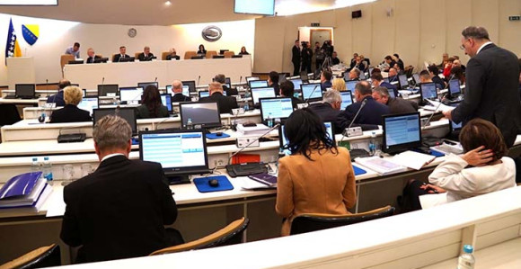 Usvojen zakon o prestanku mandata članovima VSTS BiH