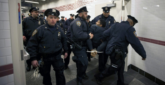 Sedmoro mrtvih u pivari u Milvokiju u Americi