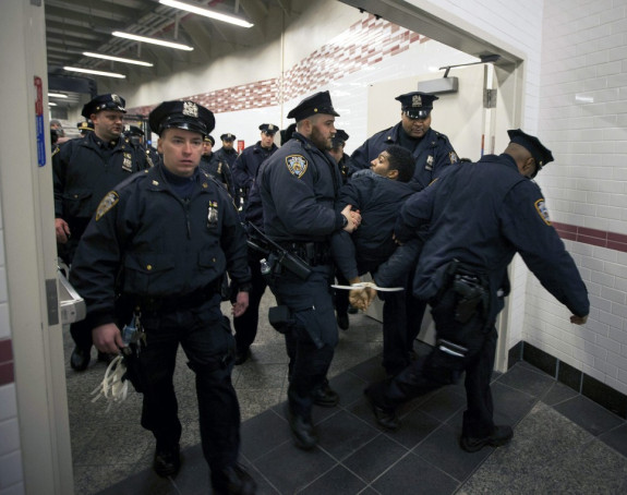 Седморо мртвих у пивари у Милвокију у Америци