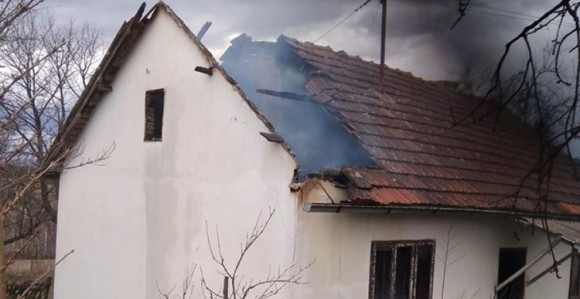 Gorjela kuća u Potkozarju