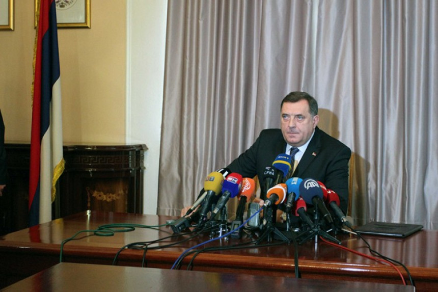 Dodik pisao ambasadorima povodom 1. marta